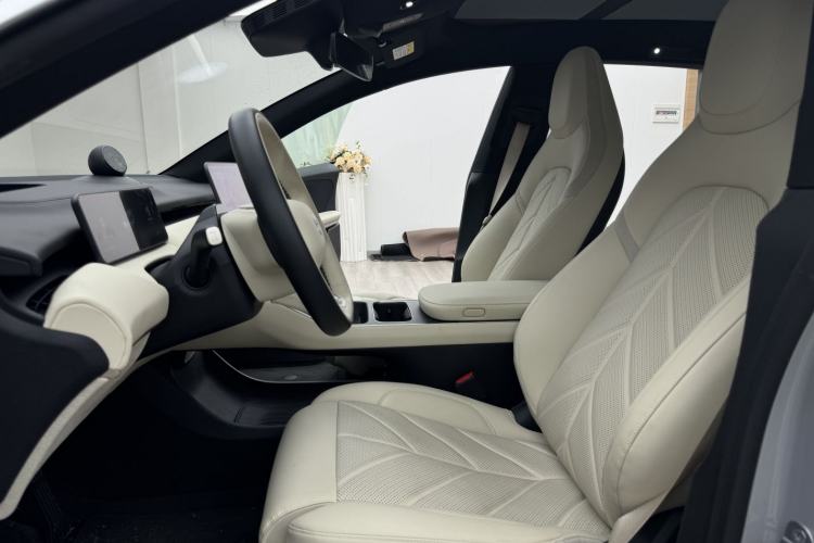 Used Nio ET5T 2025 75 kWh Touring Driver Seat