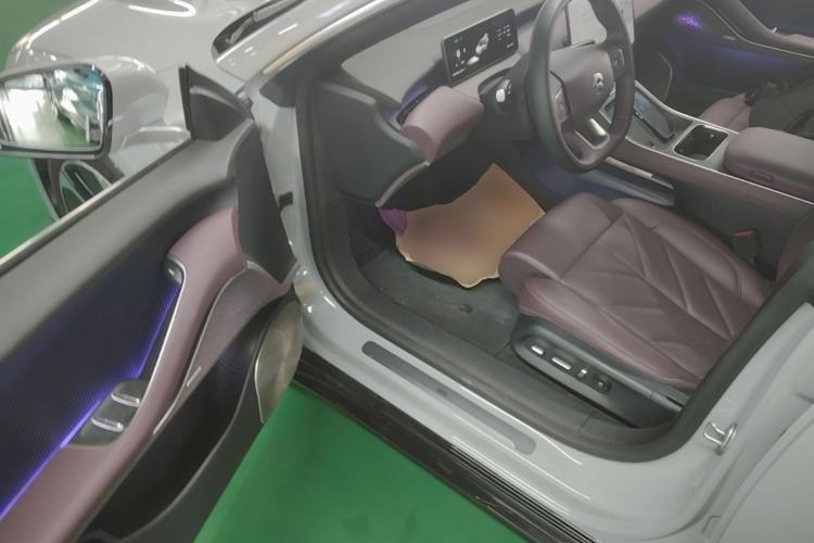 Used Nio ET5T 2025 75 kWh Touring Driver Seat