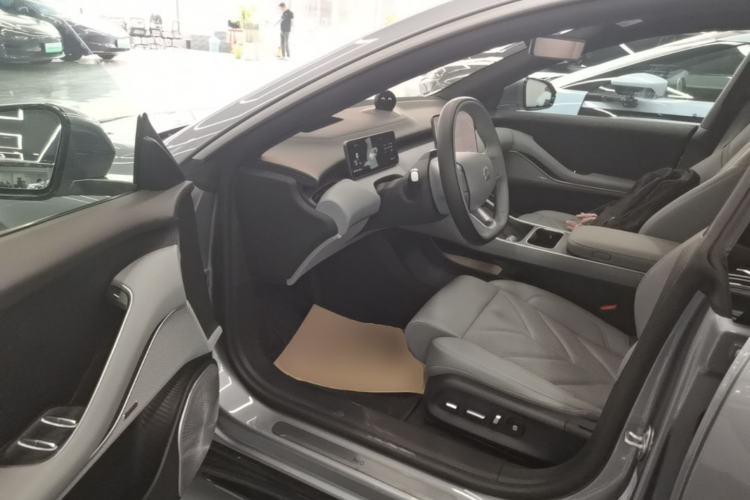 Used Nio ET5T 2025 75 kWh Touring Driver Seat