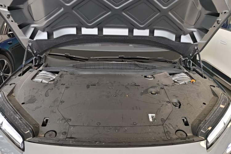 Used Nio ET5T 2025 75 kWh Touring Engine Bay