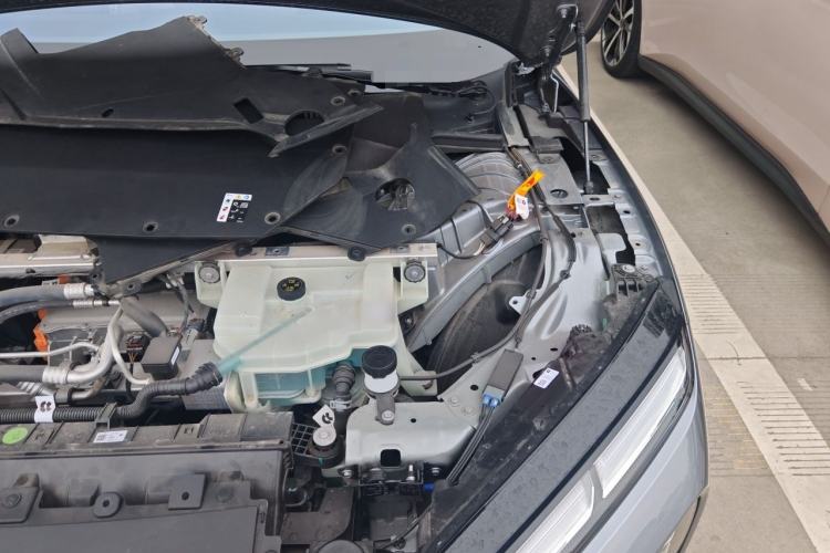 Used Nio ET5T 2025 75 kWh Touring Engine Bay Left