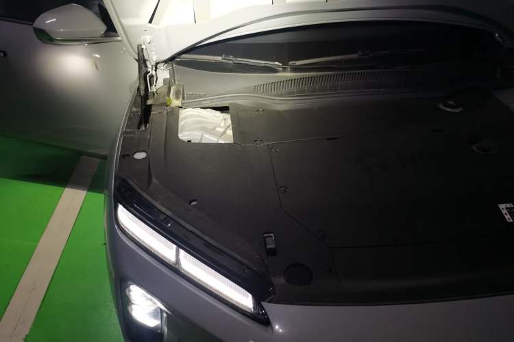 Used Nio ET5T 2025 75 kWh Touring Engine Bay Right