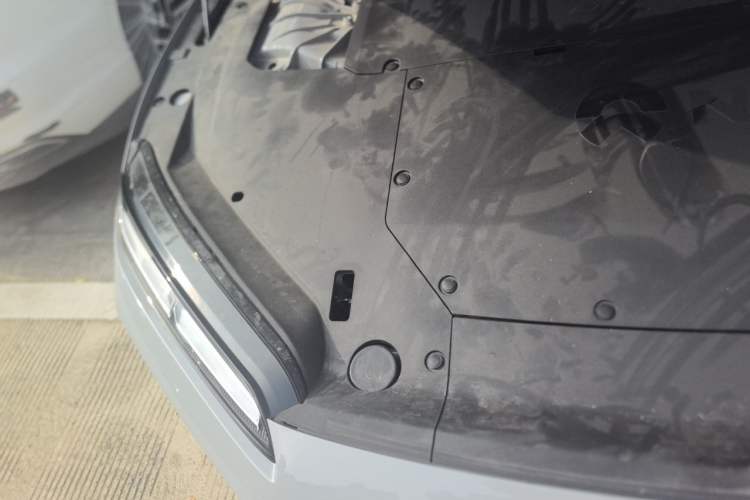 Used Nio ET5T 2025 75 kWh Touring Engine Bay Right