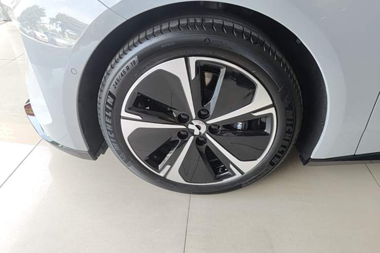 Used Nio ET5T 2025 100kWh Touring Exterior 1