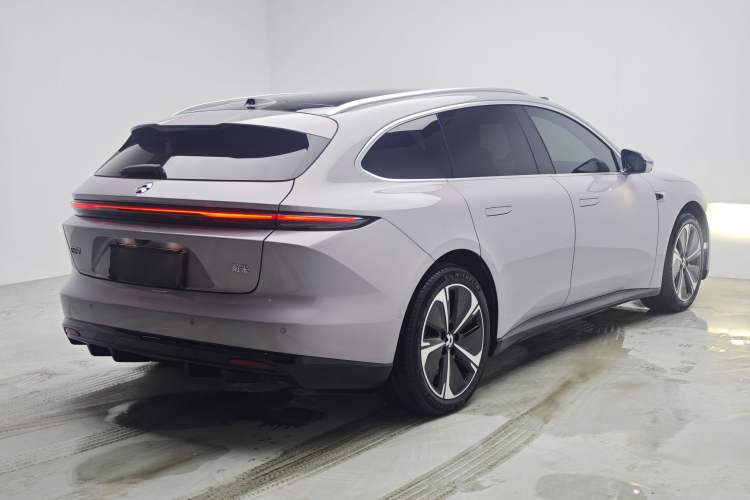 Used Nio ET5T 2025 75 kWh Touring Exterior 3