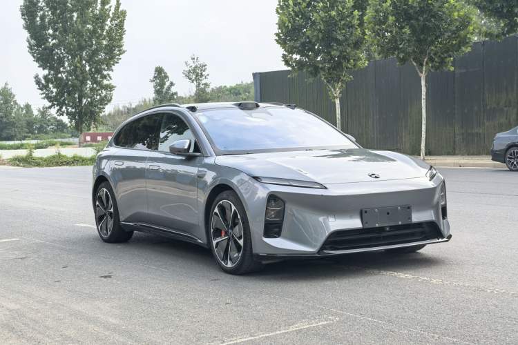 Used Nio ET5T 2025 75 kWh Touring Exterior 3