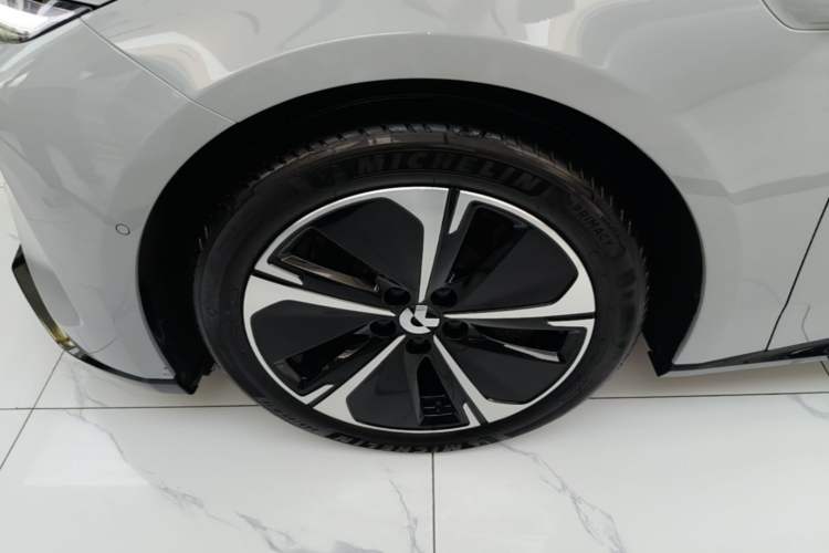 Used Nio ET5T 2025 75 kWh Touring Exterior 4