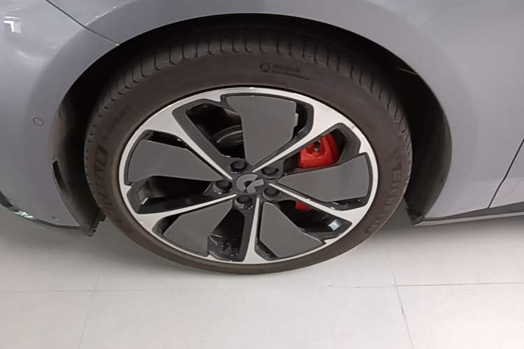 Used Nio ET5T 2025 75 kWh Touring Exterior 4
