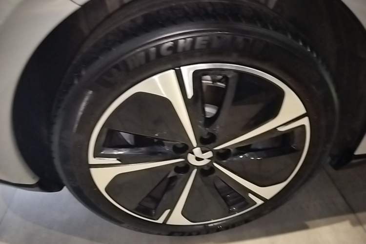 Used Nio ET5T 2025 75 kWh Touring Exterior 5