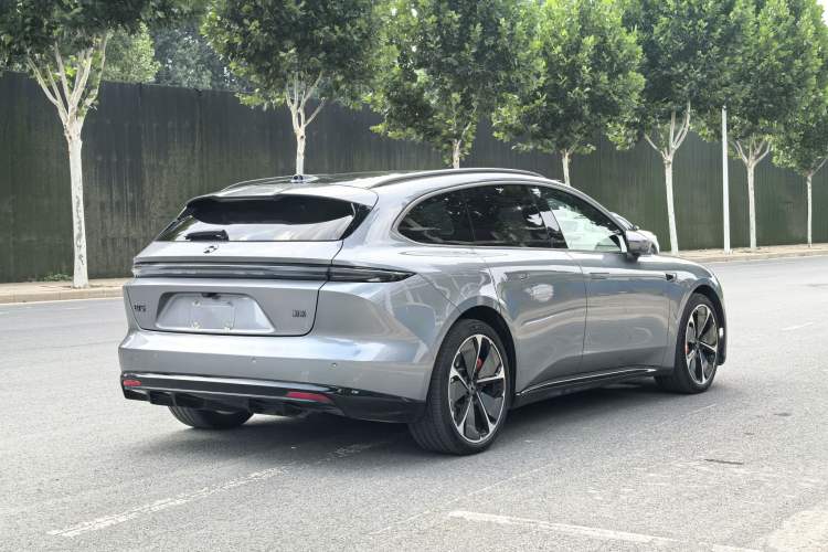 Used Nio ET5T 2025 75 kWh Touring Exterior 6