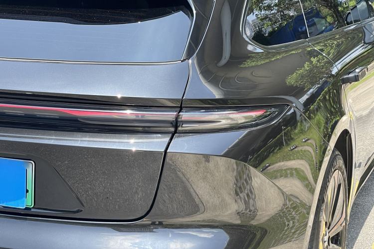 Used Nio ET5T 2025 75 kWh Touring Exterior 8