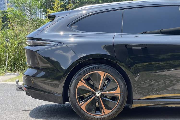 Used Nio ET5T 2025 75 kWh Touring Exterior 9