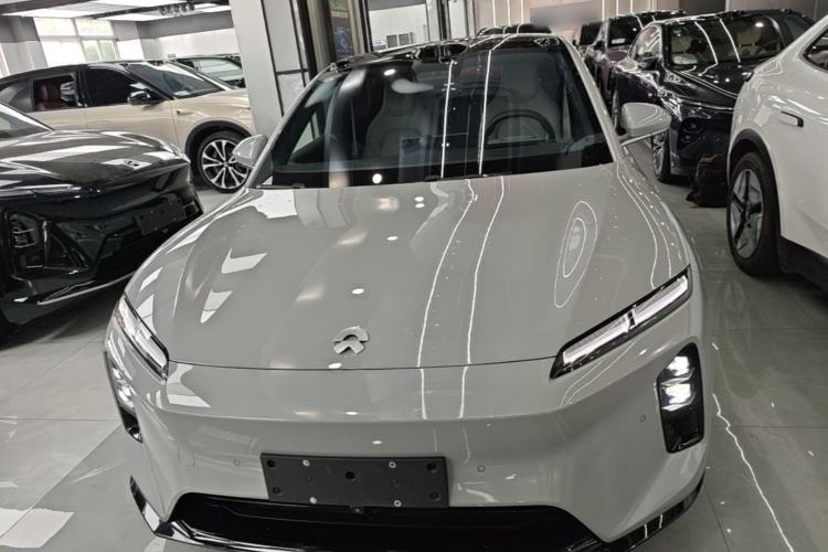 Used Nio ET5T 2025 75 kWh Touring Front