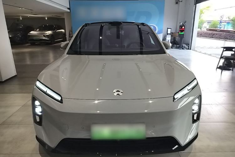 Used Nio ET5T 2025 75 kWh Touring Front