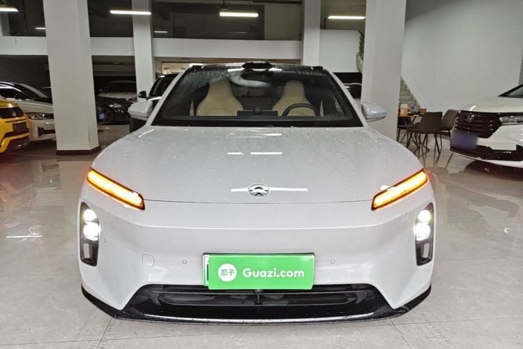 Used Nio ET5T 2025 75 kWh Touring Front