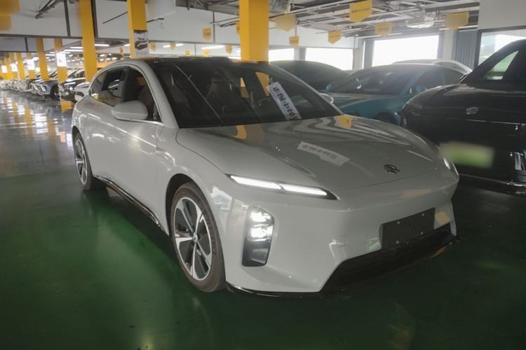 Used Nio ET5T 2025 75 kWh Touring Front Right 45 Deg