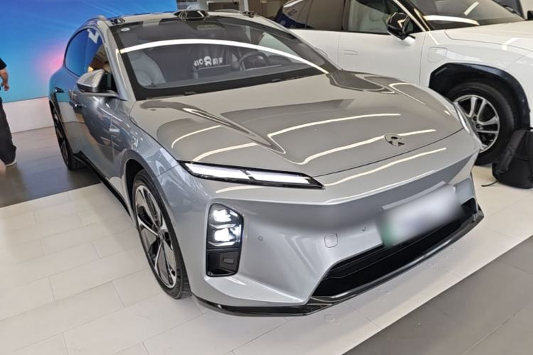 Used Nio ET5T 2025 75 kWh Touring Front Right 45 Deg