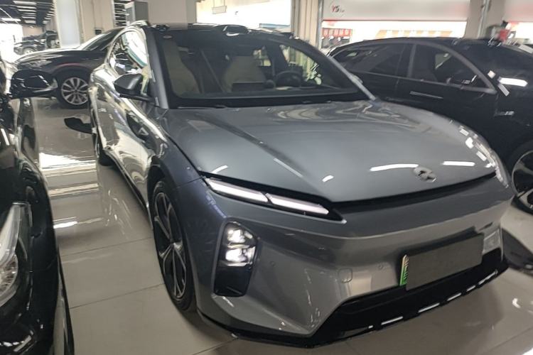 Used Nio ET5T 2025 75 kWh Touring Front Right 45 Deg