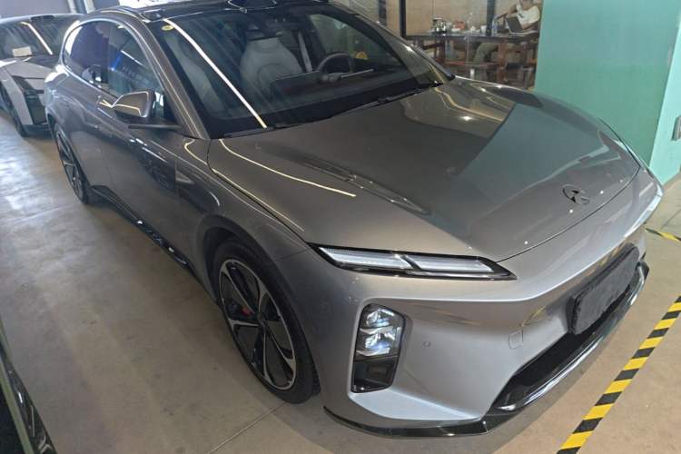 Used Nio ET5T 2025 75 kWh Touring Front Right 45 Deg