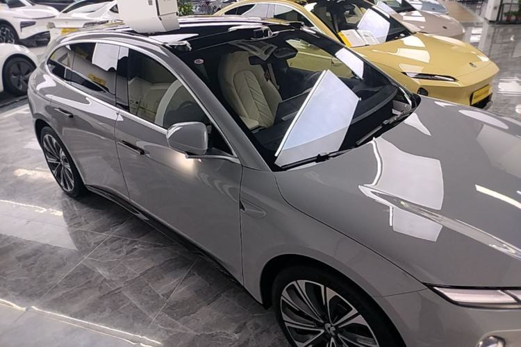 Used Nio ET5T 2025 75 kWh Touring Front Right 45 Deg