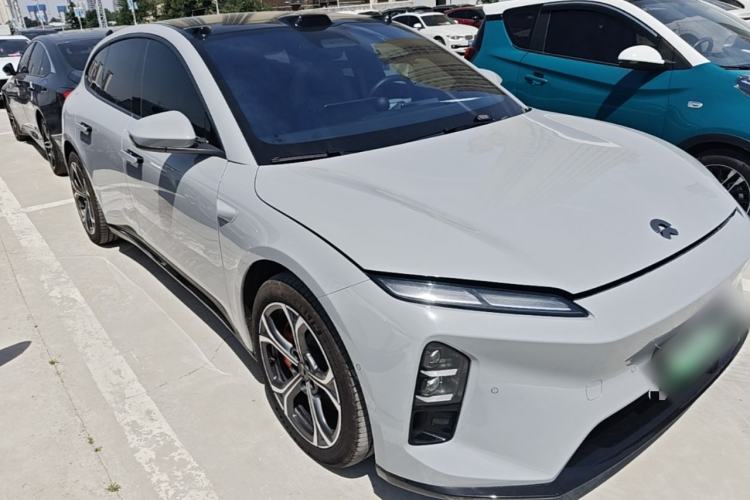Used Nio ET5T 2025 75 kWh Touring Front Right 45 Deg