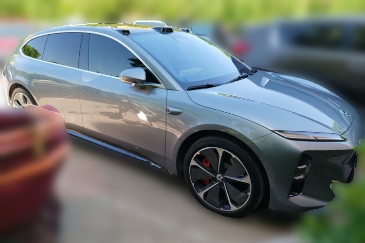 Used Nio ET5T 2025 75 kWh Touring Front Right 45 Deg