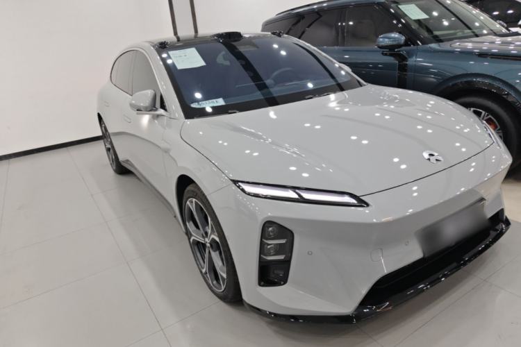 Used Nio ET5T 2025 75 kWh Touring Front Right 45 Deg