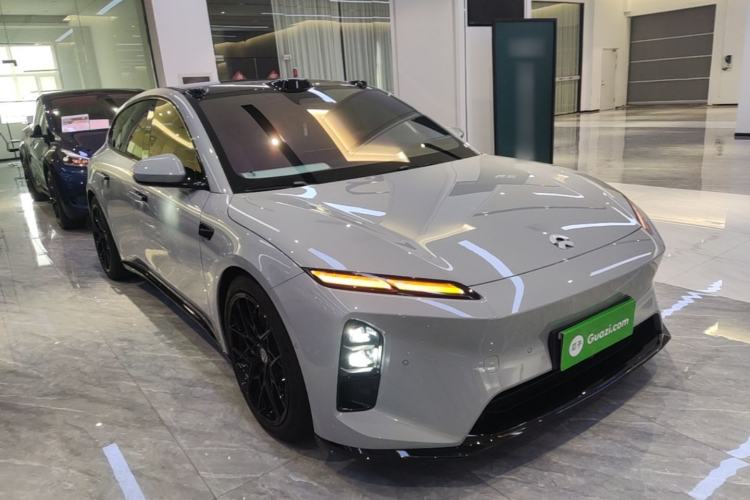 Used Nio ET5T 2025 75 kWh Touring Front Right 45 Deg
