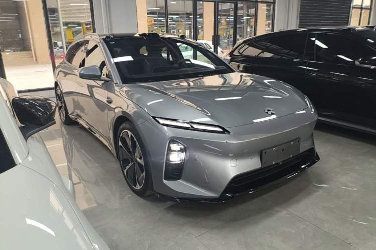 Used Nio ET5T 2025 75 kWh Touring Front Right 45 Deg