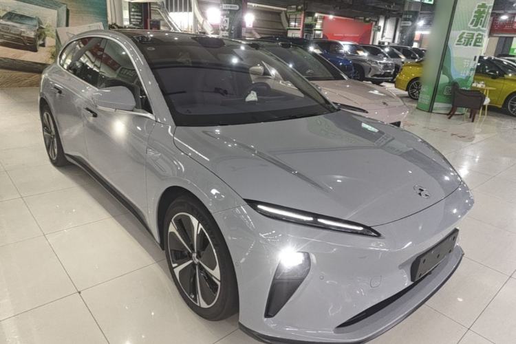 Used Nio ET5T 2025 75 kWh Touring Front Right 45 Deg