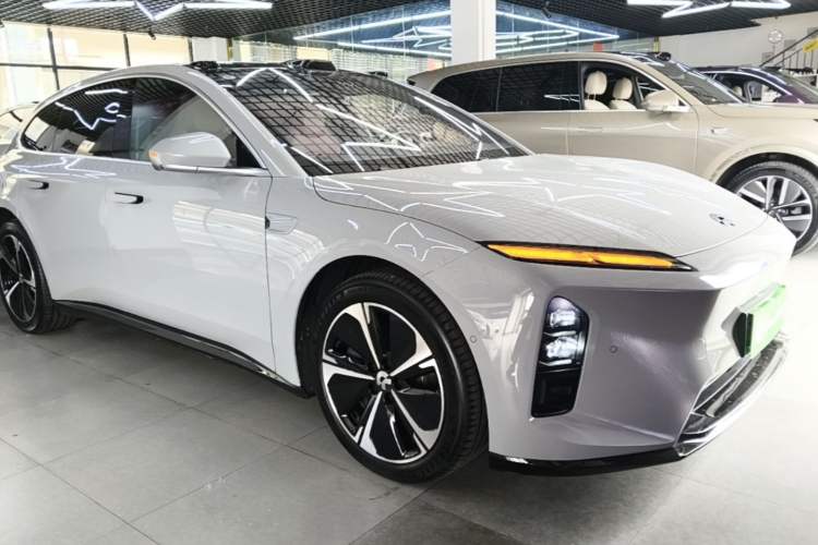 Used Nio ET5T 2025 75 kWh Touring Front Right 45 Deg