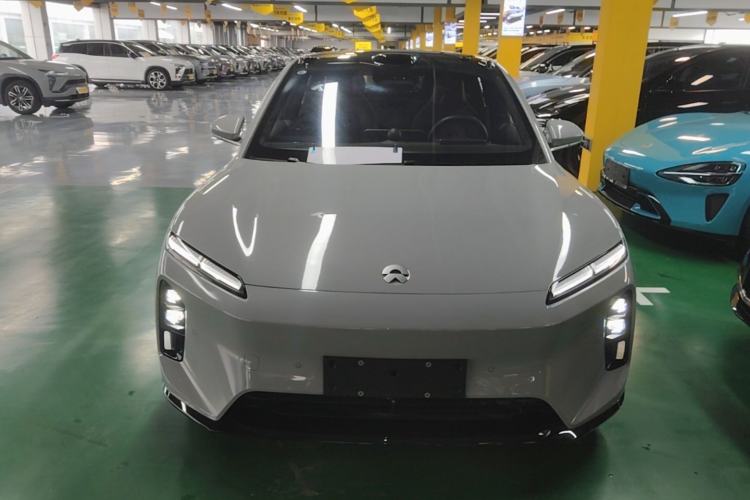 Used Nio ET5T 2025 75 kWh Touring Front