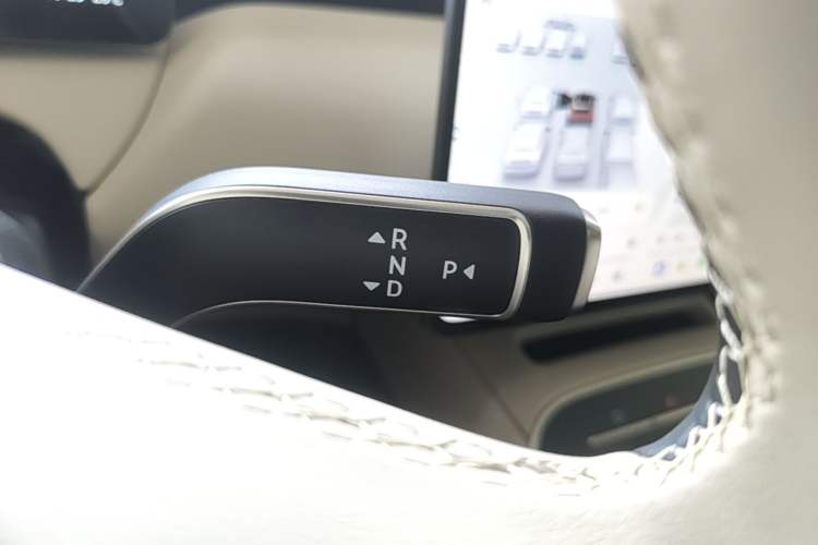 Used Nio ET5T 2025 100kWh Touring Gear Lever