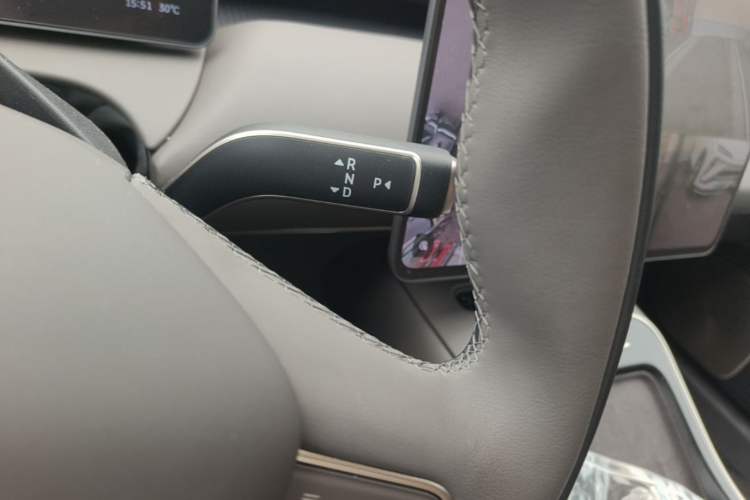 Used Nio ET5T 2025 75 kWh Touring Gear Lever