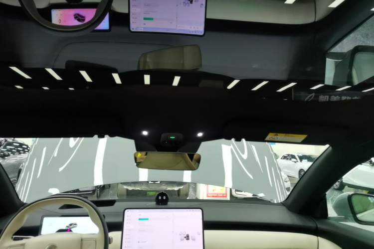 Used Nio ET5T 2025 75 kWh Touring Headliner
