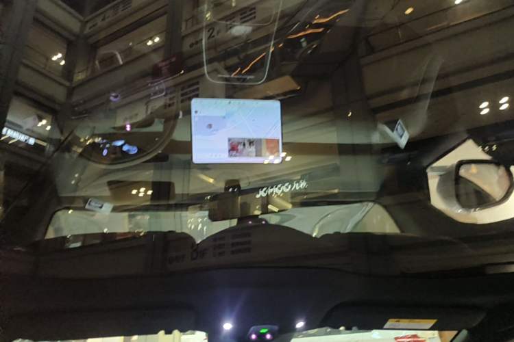 Used Nio ET5T 2025 75 kWh Touring Headliner