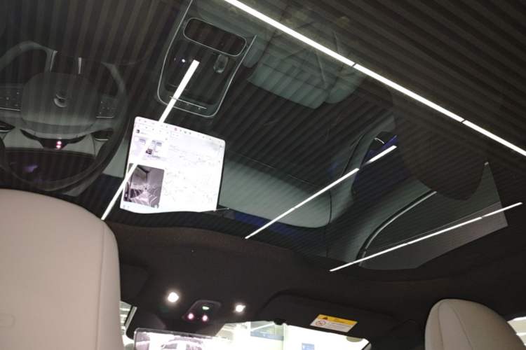 Used Nio ET5T 2025 75 kWh Touring Headliner