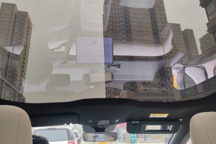 Used Nio ET5T 2025 75 kWh Touring Headliner