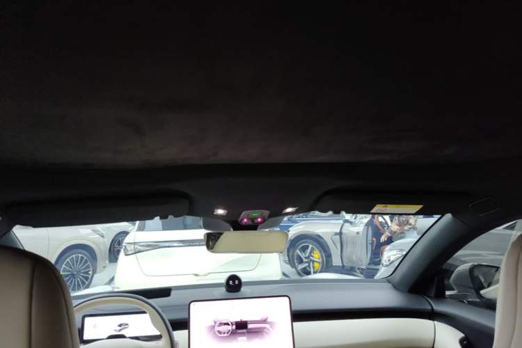 Used Nio ET5T 2025 75 kWh Touring Headliner