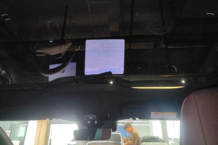 Used Nio ET5T 2025 75 kWh Touring Headliner