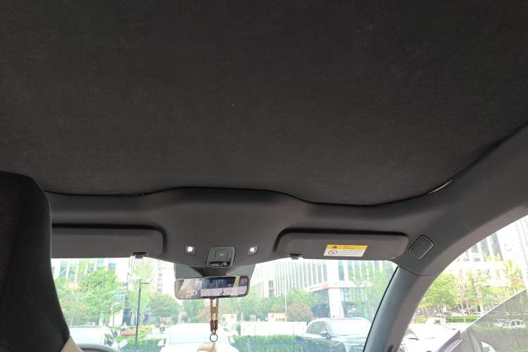 Used Nio ET5T 2025 75 kWh Touring Headliner