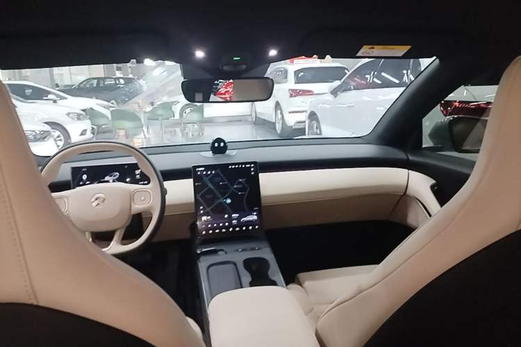 Used Nio ET5T 2025 Model Champion Commemorative Edition, 100kWh Touring Headliner