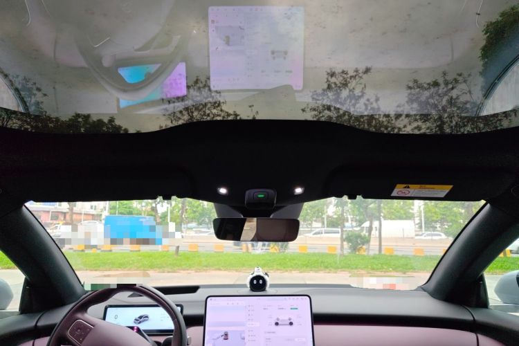 Used Nio ET5T 2025 75 kWh Touring Headliner