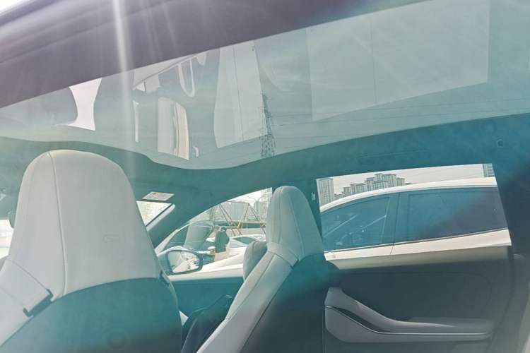 Used Nio ET5T 2025 75 kWh Touring Headliner