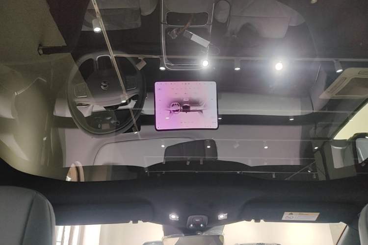 Used Nio ET5T 2025 Model Champion Commemorative Edition, 100kWh Touring Headliner