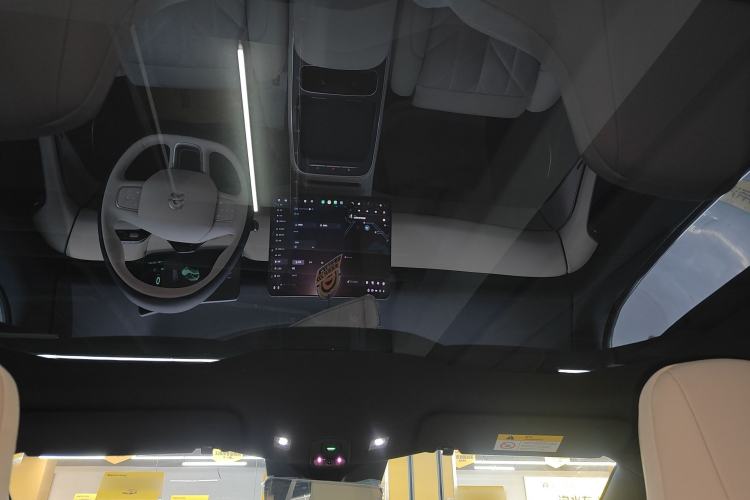 Used Nio ET5T 2025 75 kWh Touring Headliner