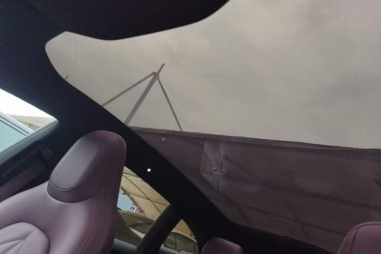 Used Nio ET5T 2025 75 kWh Touring Headliner