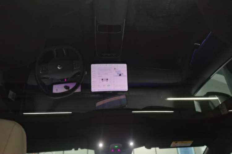 Used Nio ET5T 2025 75 kWh Touring Headliner