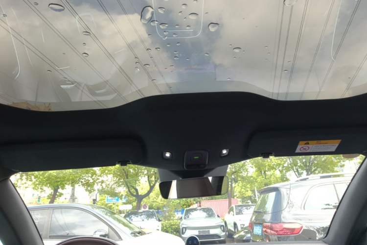 Used Nio ET5T 2025 75 kWh Touring Headliner