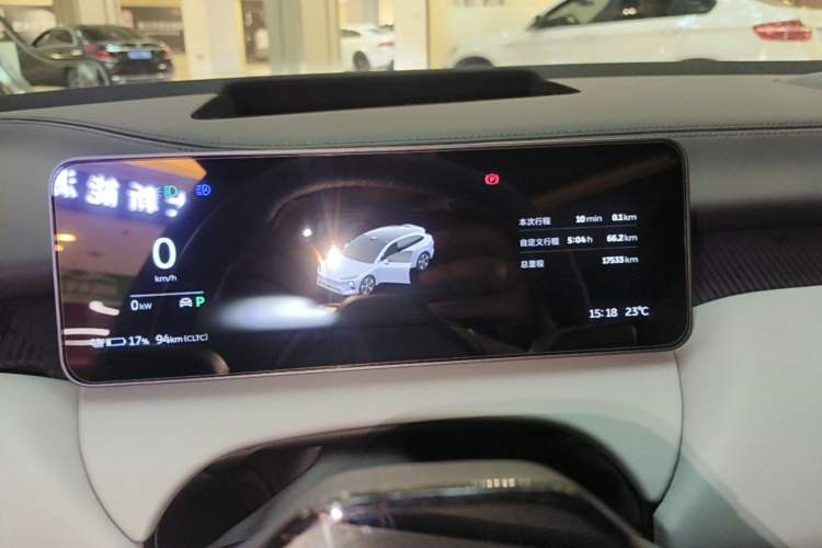 Used Nio ET5T 2025 75 kWh Touring Instrument Cluster